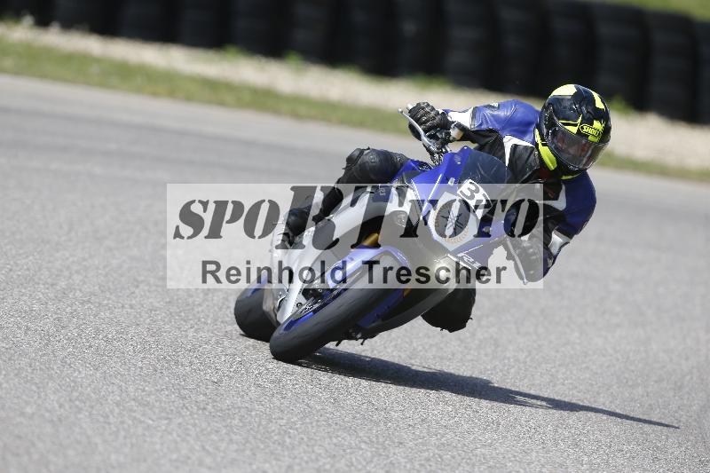 /Archiv-2025/09 22.04.2025 Cornu Master School ADR/gruen-vert/37